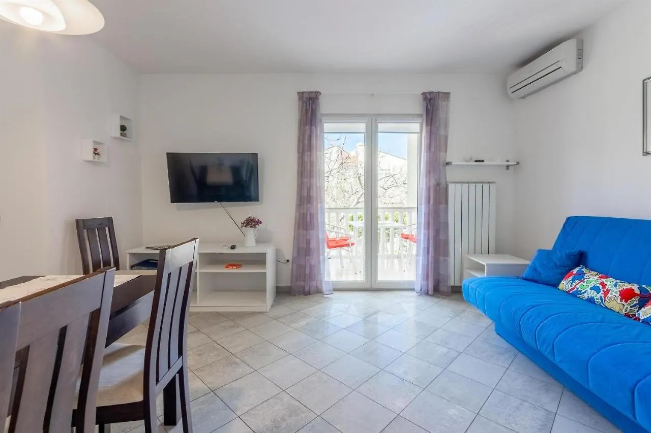 Apartments Vesna Malinska